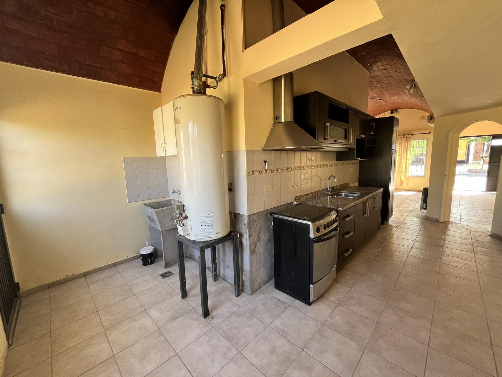 6345683_23502717035561500679476313380401785837599861512569585761551178135543398949216