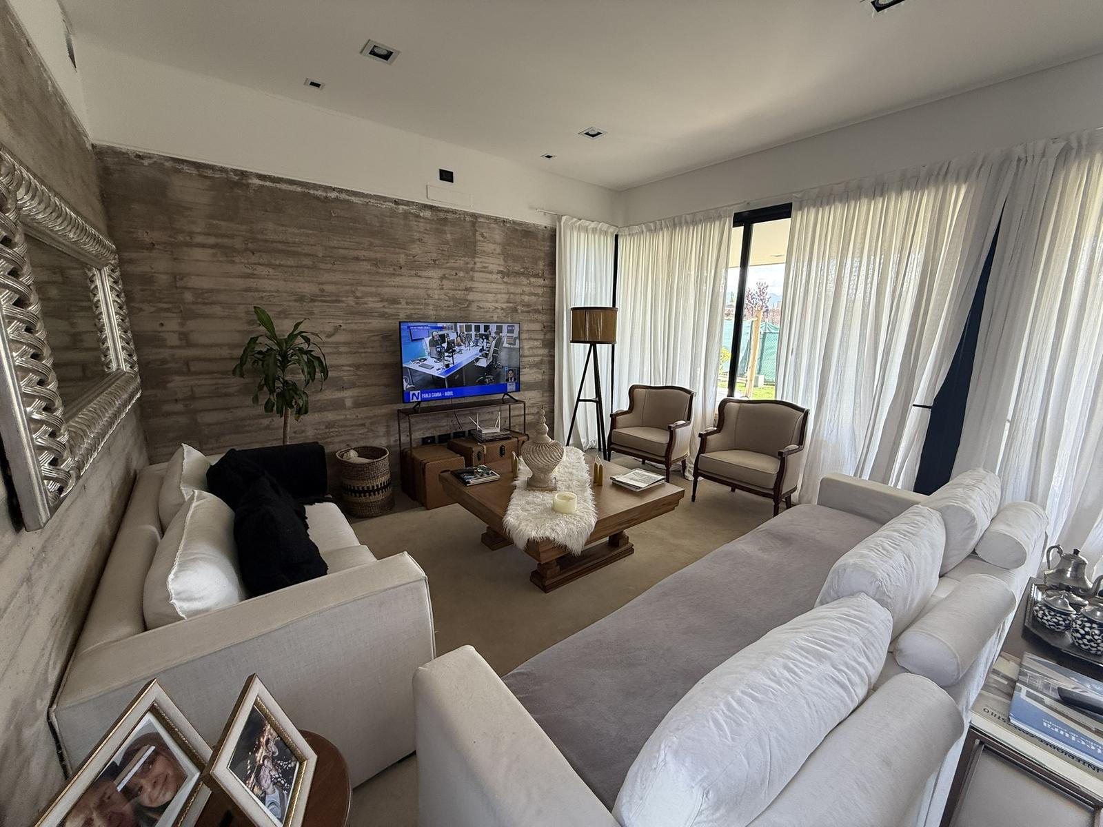 6358163_102995879618317722387792717245705368829055553916706933749106173911971500075401