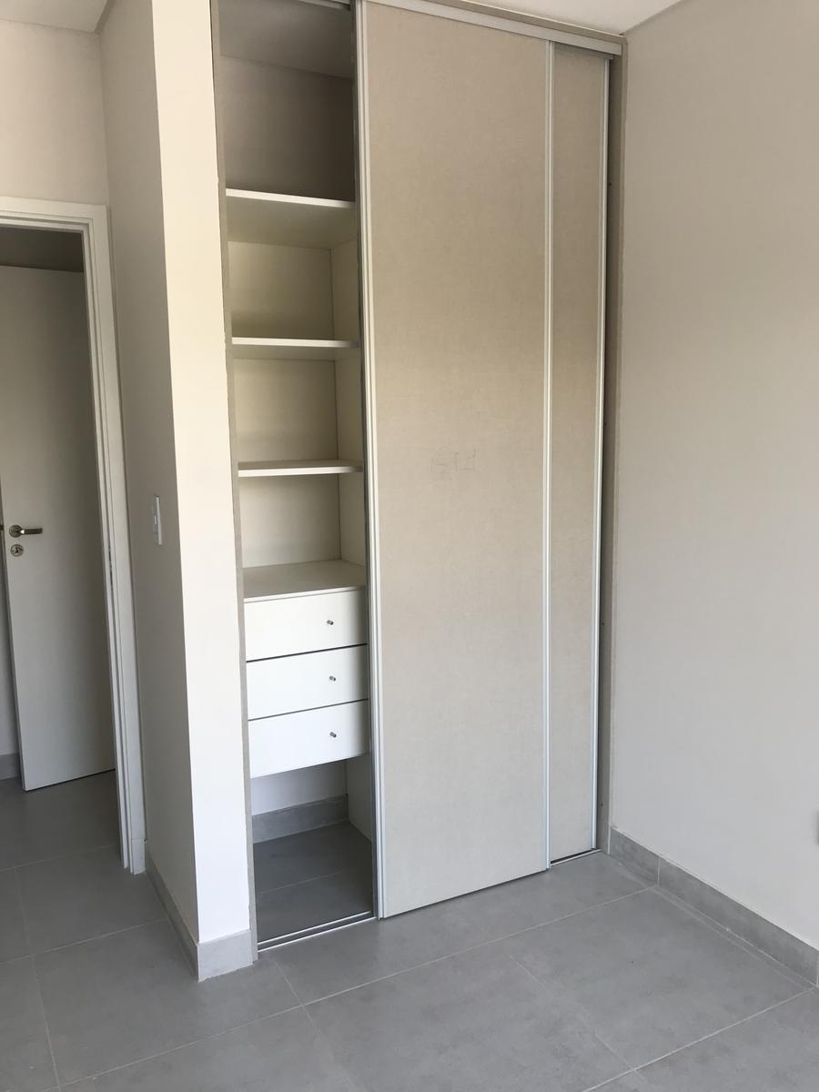 7301938_21331130492731754776671034269514418960657523700046134382372132701990944748446