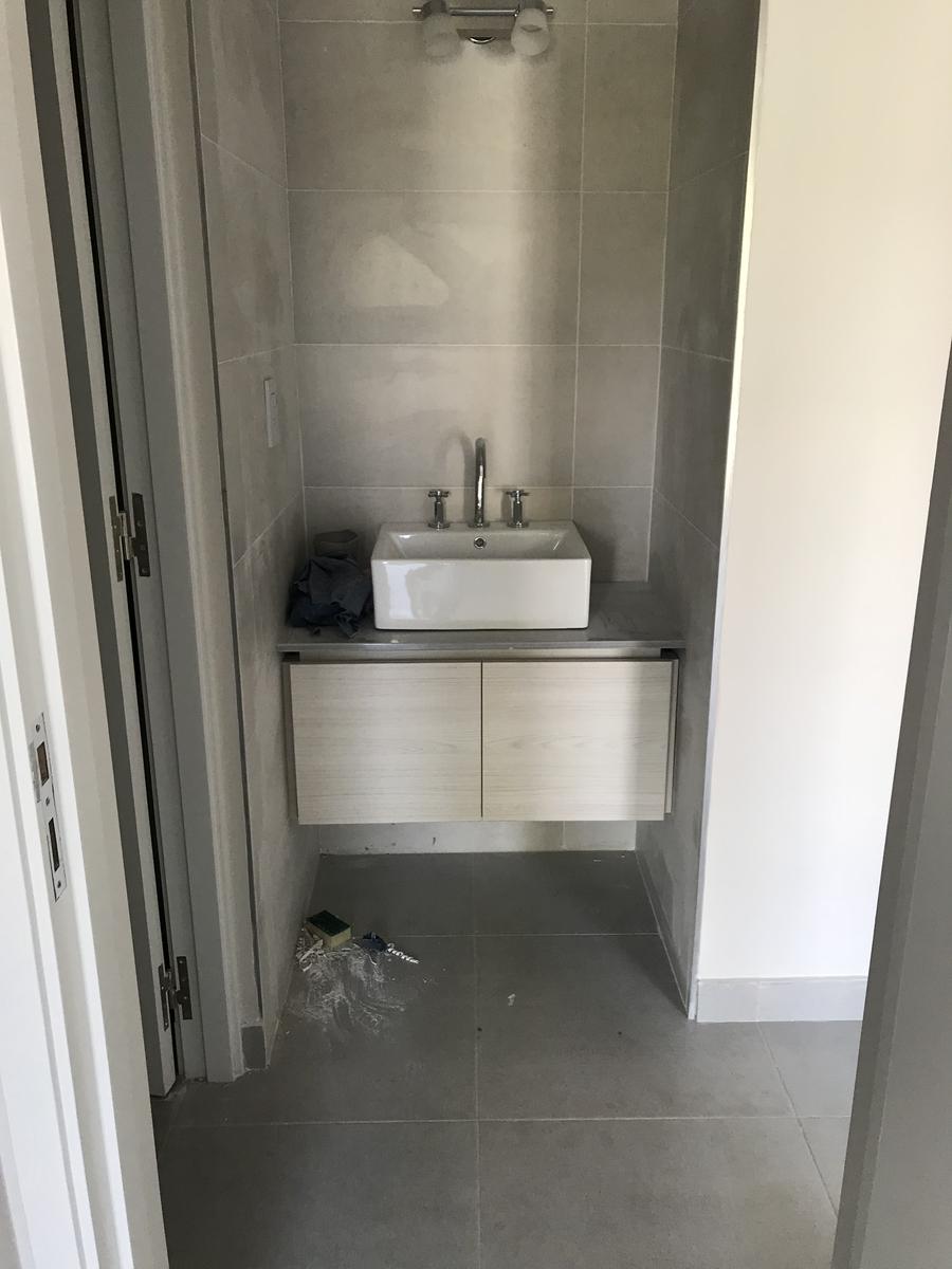 7301938_39647369550257877153630689542090028234470418255001098853837243744976735018032