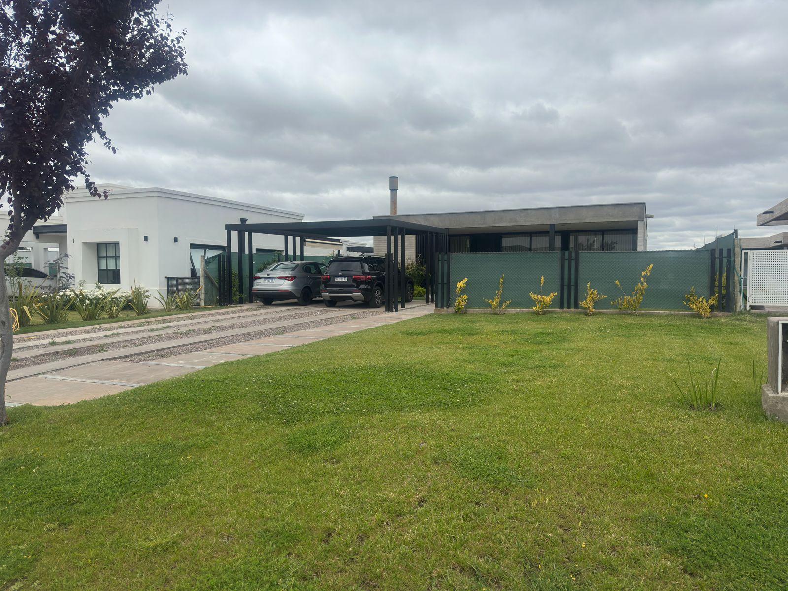 7539723_48604859752727732050527399903233658212654964641044550074990935080418600493833