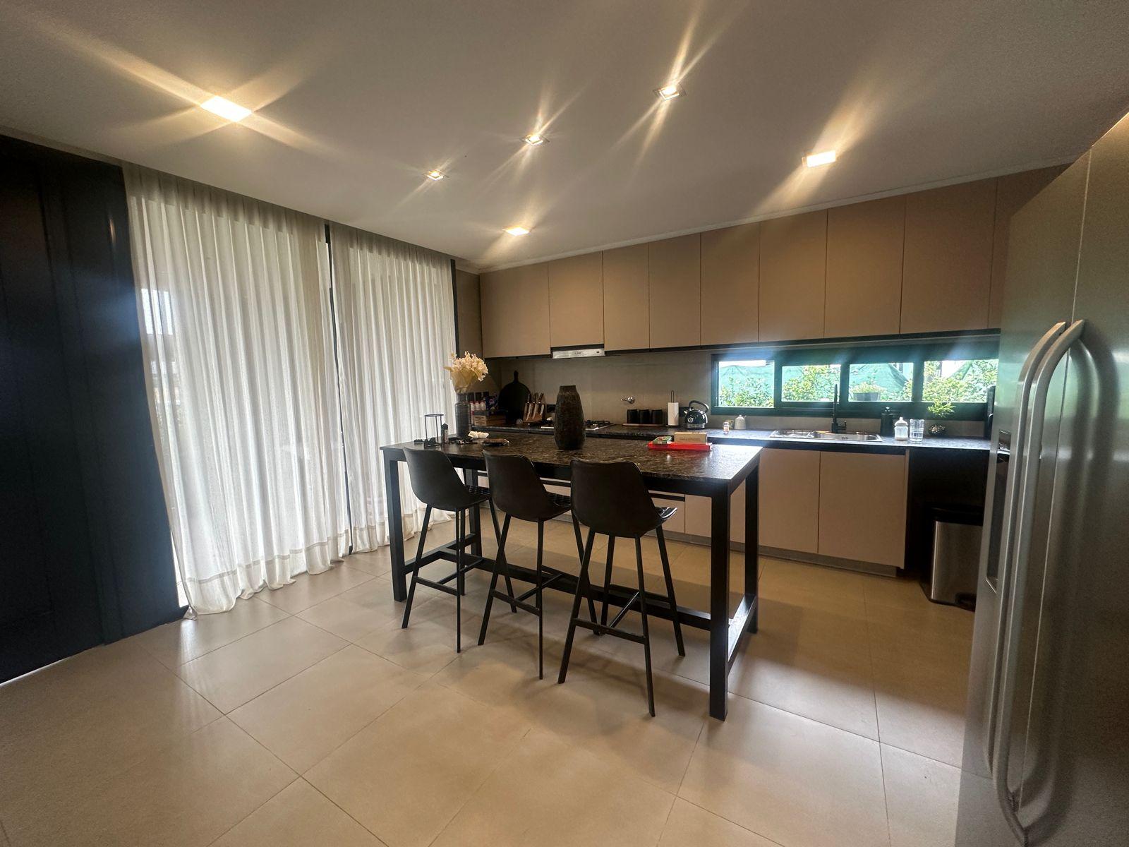 7539723_49774459263186959725300723125226379534240489066667812788087985079228418831479