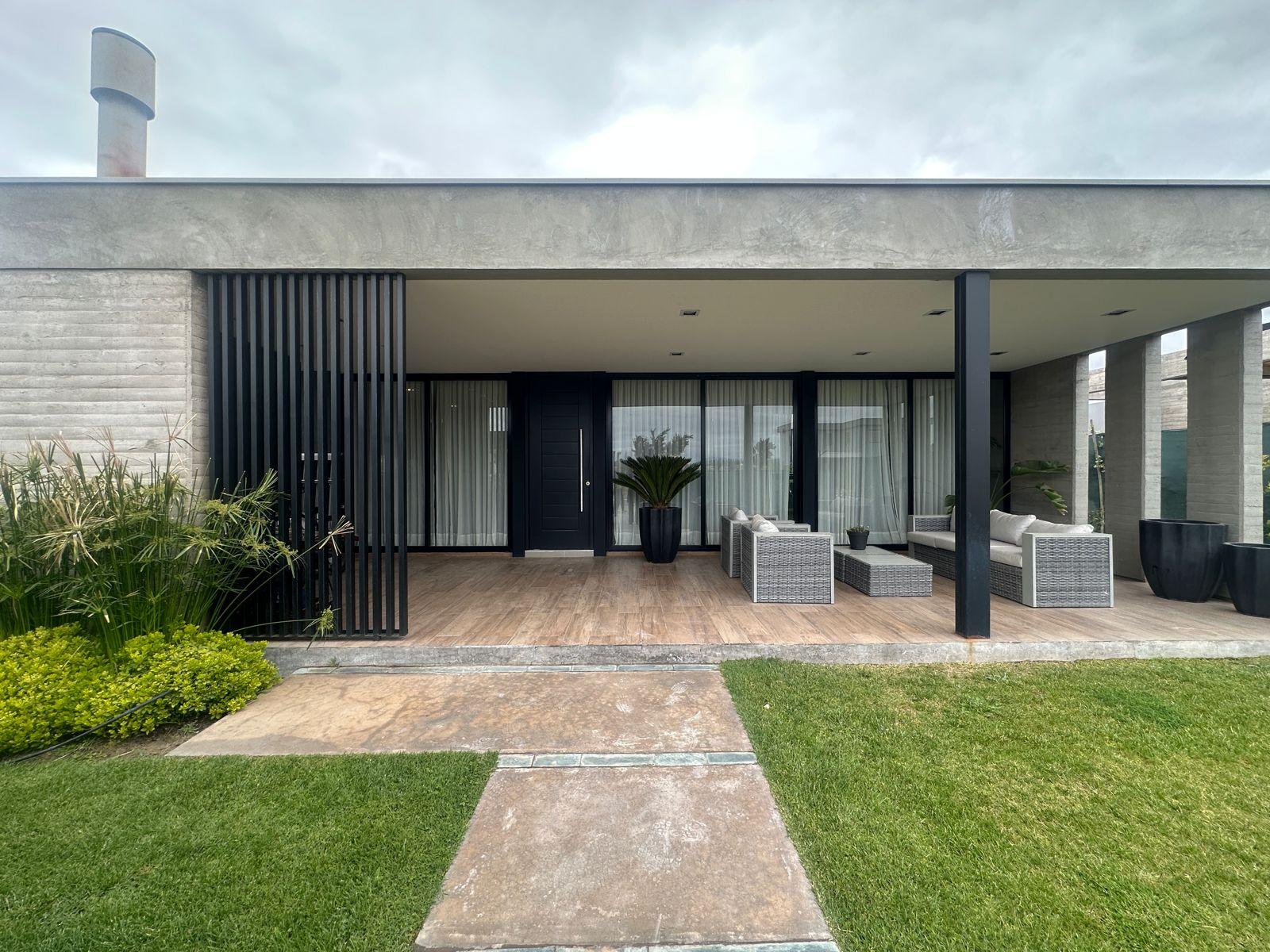 7539723_90152699185071018147469486779195774644428244045225183931792029889231475389795