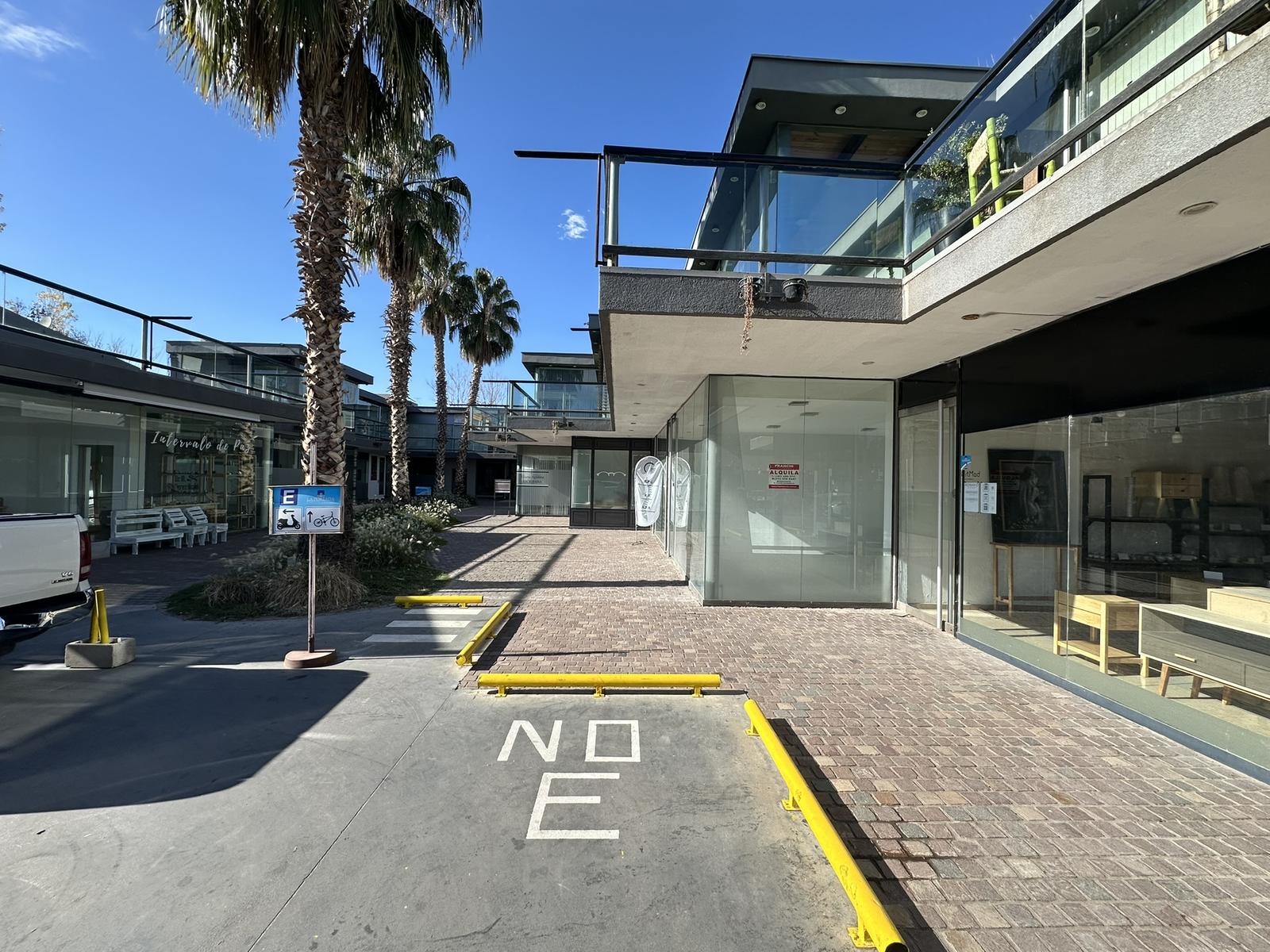 7019943_103646554428680437862976684807489990351734586166976507100145437707153761215862