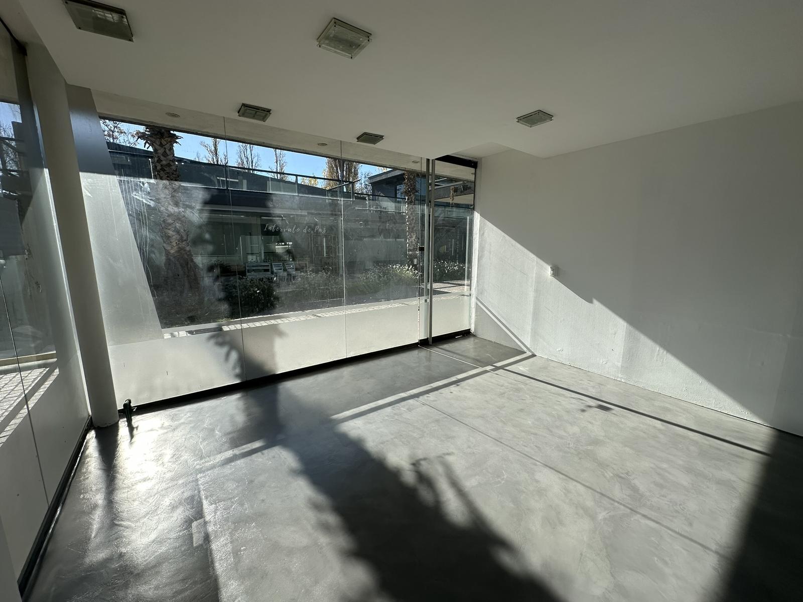 7019943_82661808344373617684858517879662677830594572618273050185003957963565411995748