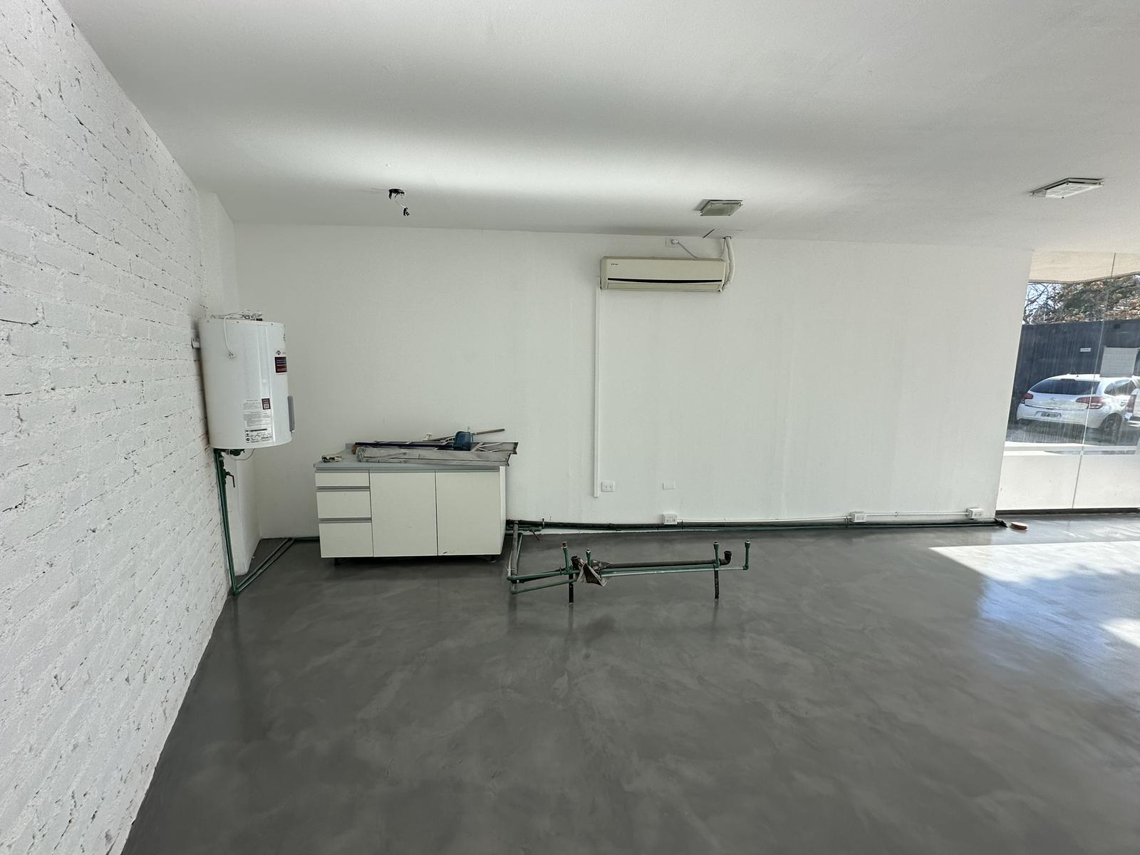 7019943_90095085748906133859132049690770168750797078146549492812715176667271938502784