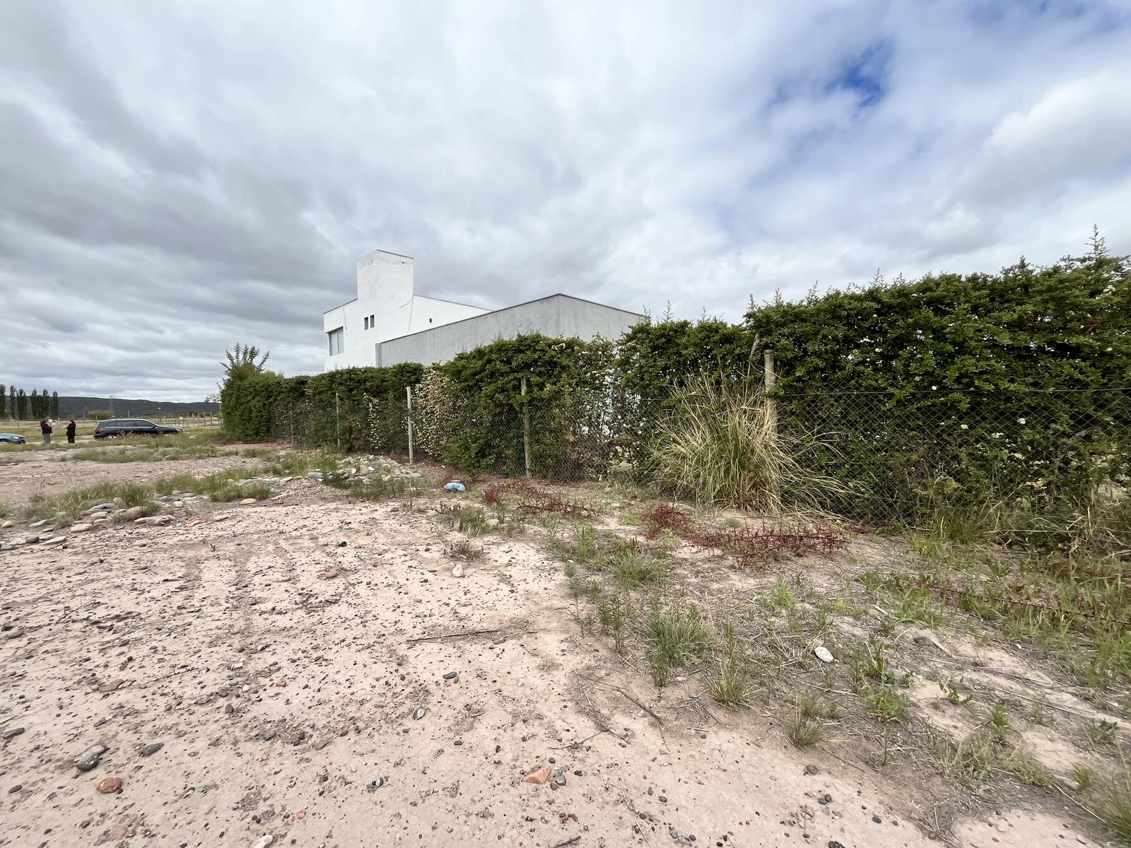 7558646_100826003443000276239057254283745596432717486942900554661474733074802900660870