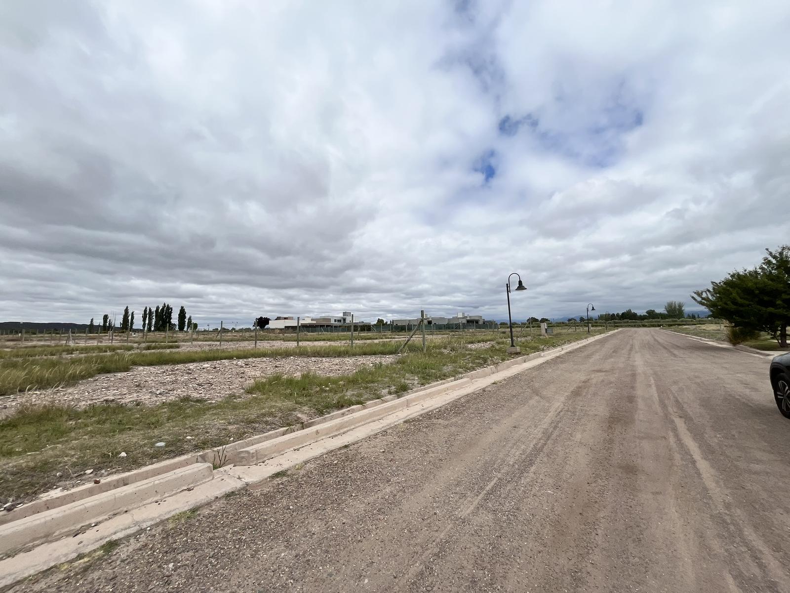 7558646_9430692673472100294048719009321303829851473712747242541028363063802247931235