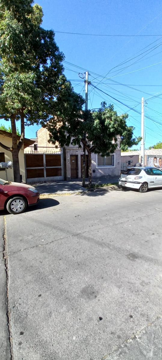 7568777_62421847318820336044767670316458977011258646847057193866136654364551352548625