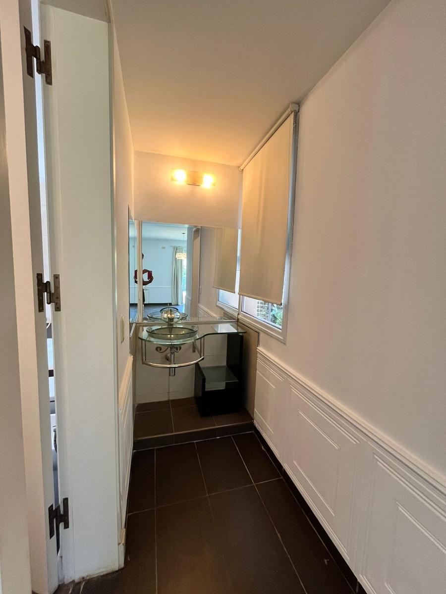 7606868_15323770883975624886646176689320537700224272794056525387403630875145375008282