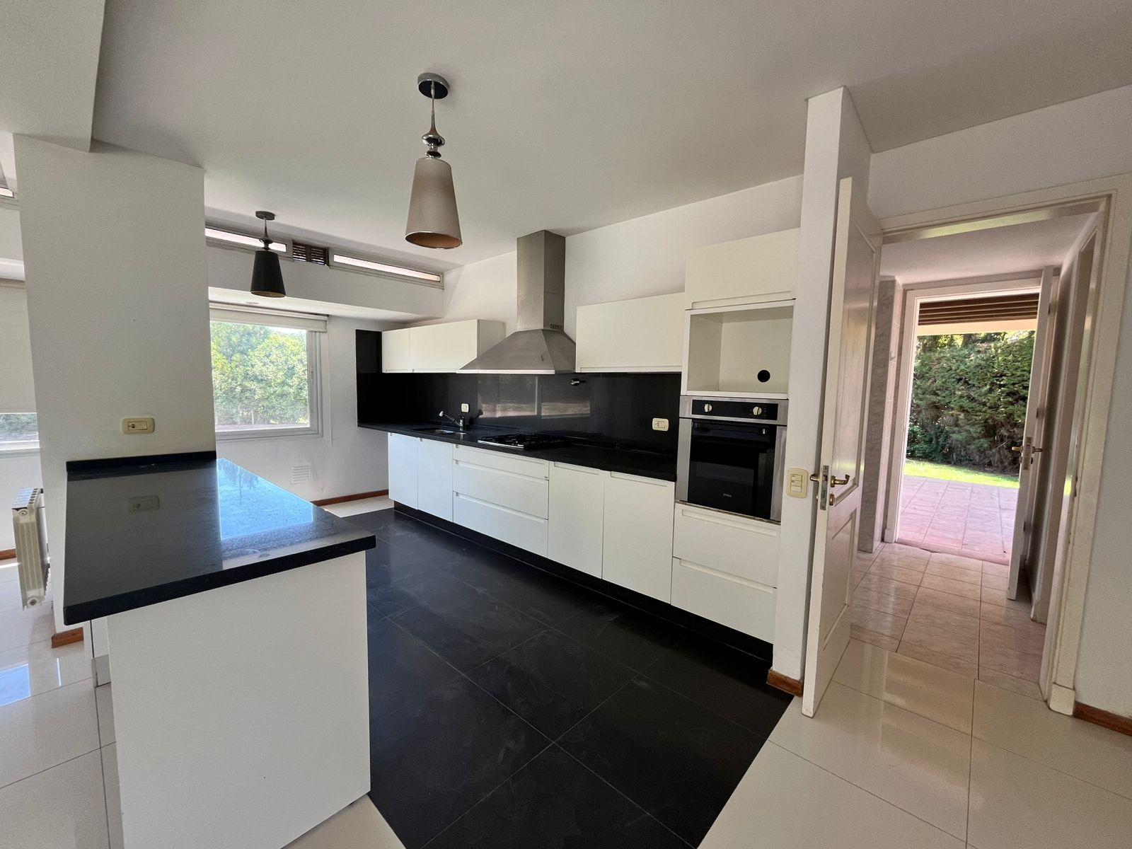 7606868_59074623670140486038078181527551456833701232600401941586905112827903005155578