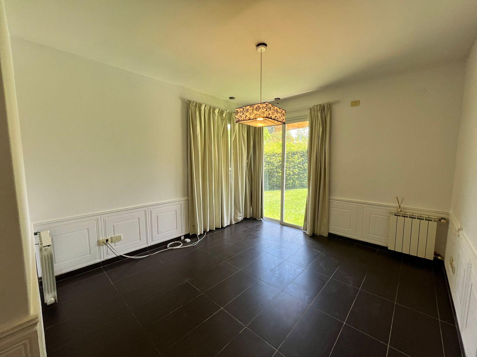 7606868_93854128216253971147536679517339683944105781746089497014196288642399795370749