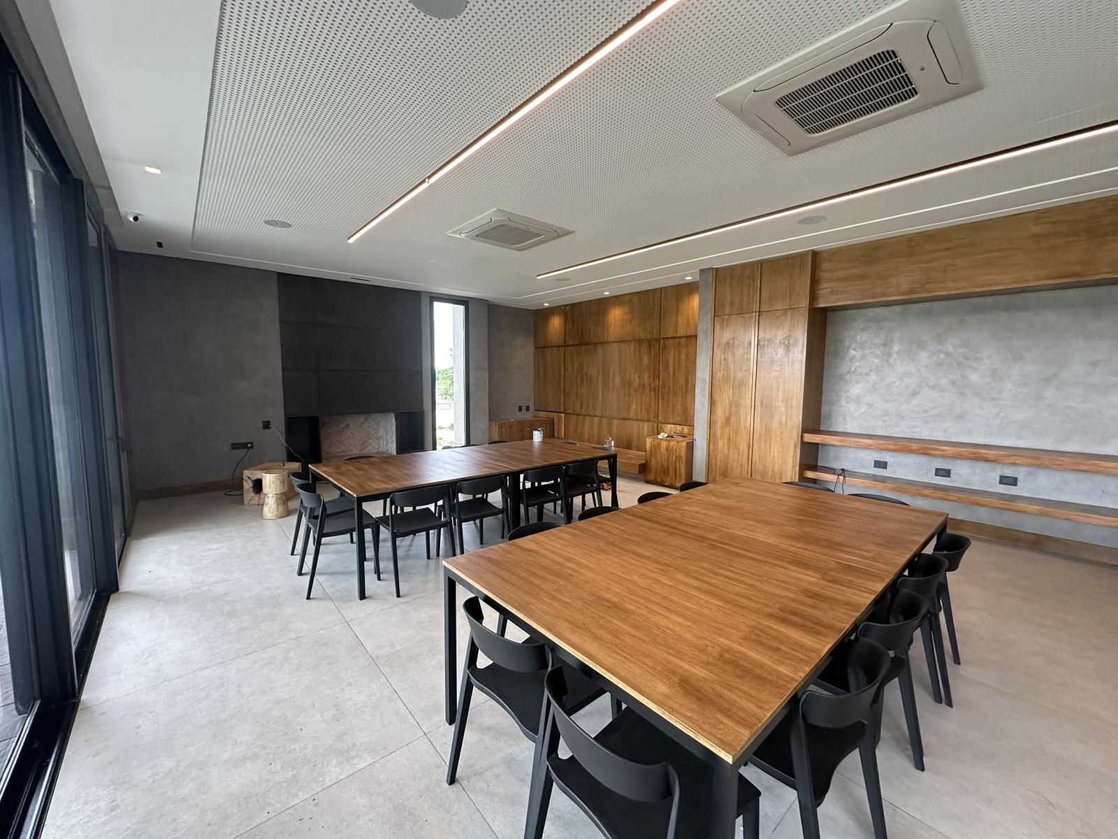 7626978_91987434936108153084834478342657139121341139172209174804832094760943709976898