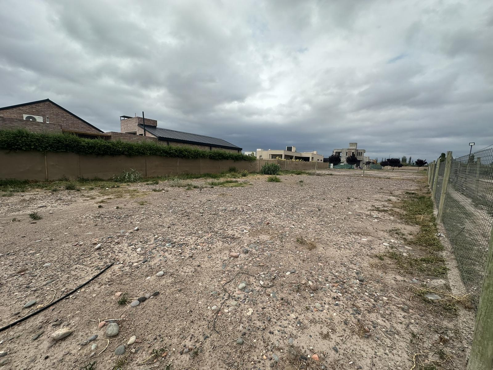 7627770_26782112052687012835464351956117585888669726279677467950683655819223004457971