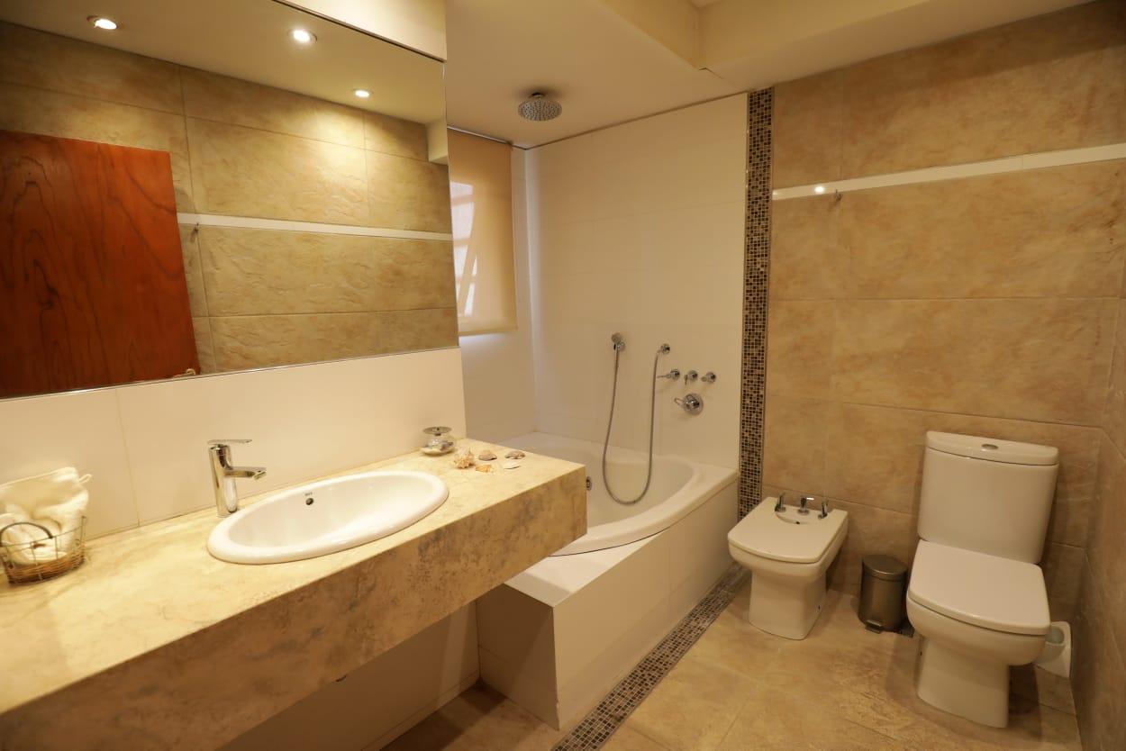 7676199_98837671605923294364025821985268277806675930909125786874956467041223955136922