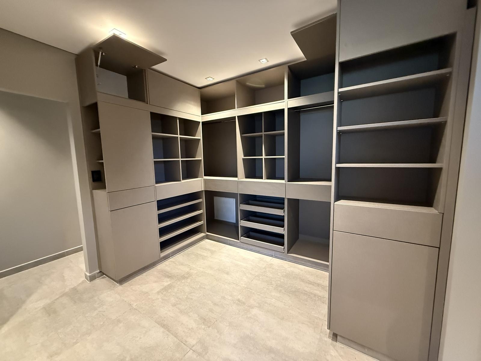 7677160_13557682313999798284248970563341264951506558594018355661063549177834943837011