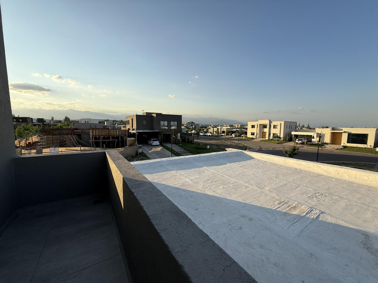 7677160_71926100345632751040737054164928143511871391734558114123859271334027848851070