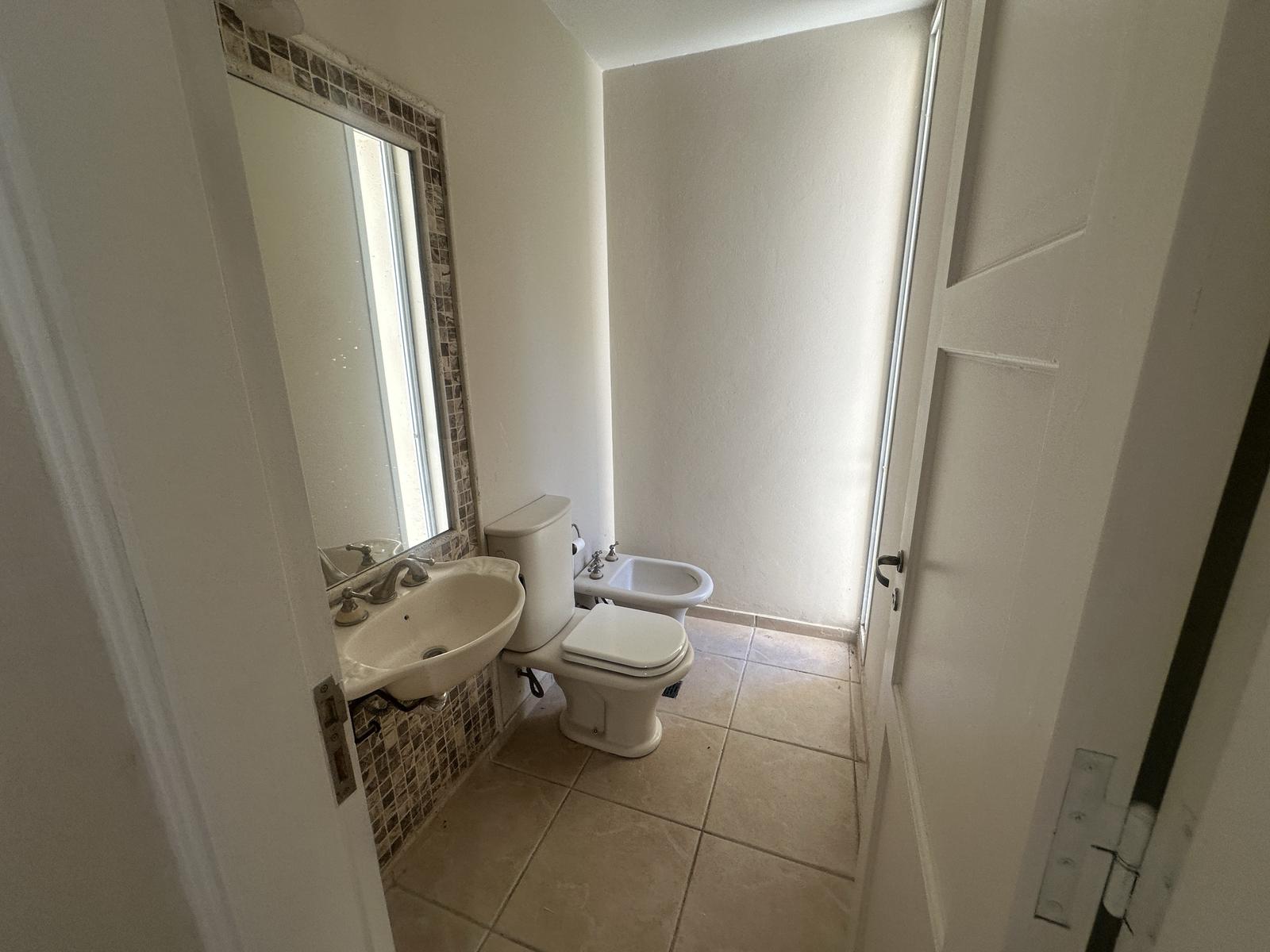 7679324_7492625747334287745514744250311700670246629680274841129482565304001200918560