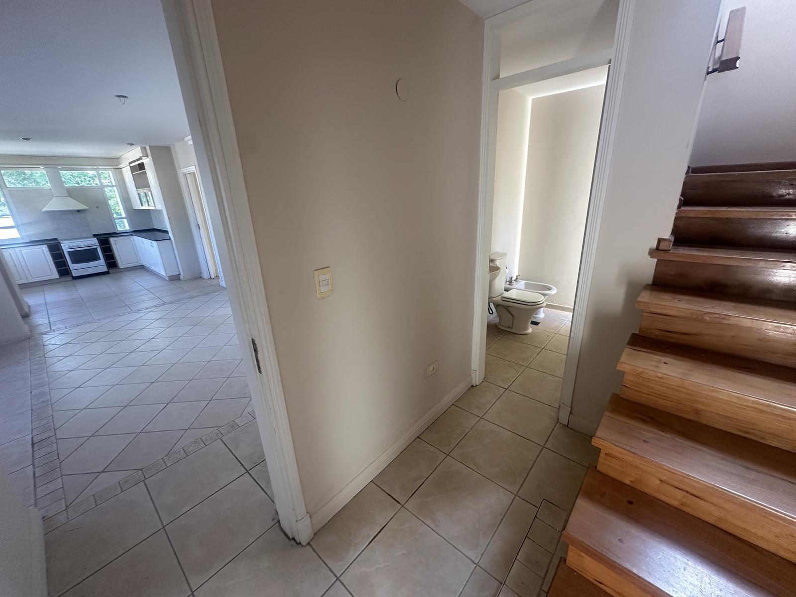 7679324_89971164851437548830129194736772745280678374815032627216100213975958796932255