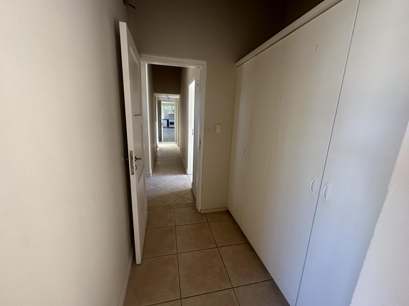 7679324_90393243923181692249051665287392034306359981068035909323053765851227428147099