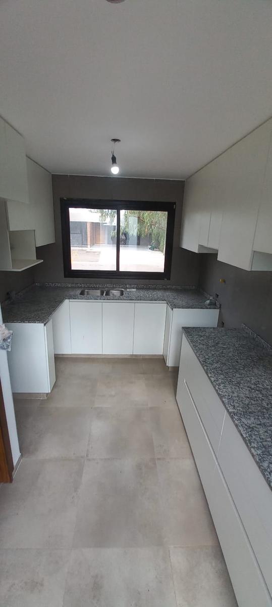 7783648_14838103194364752739165810409637666549503183876810182452623133191607145695563