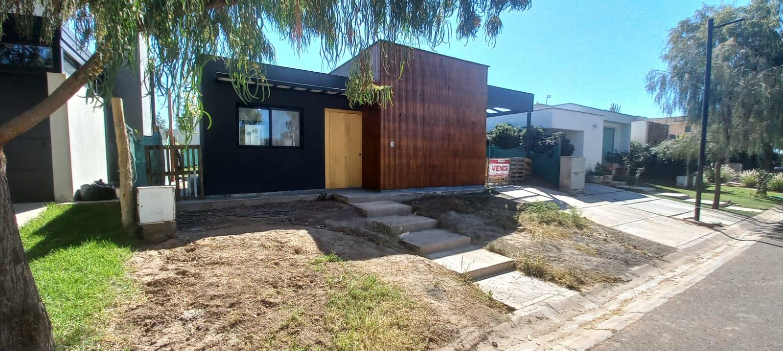 7783648_32854217070437449374760641312095437969982665924247584039675540924081377258854