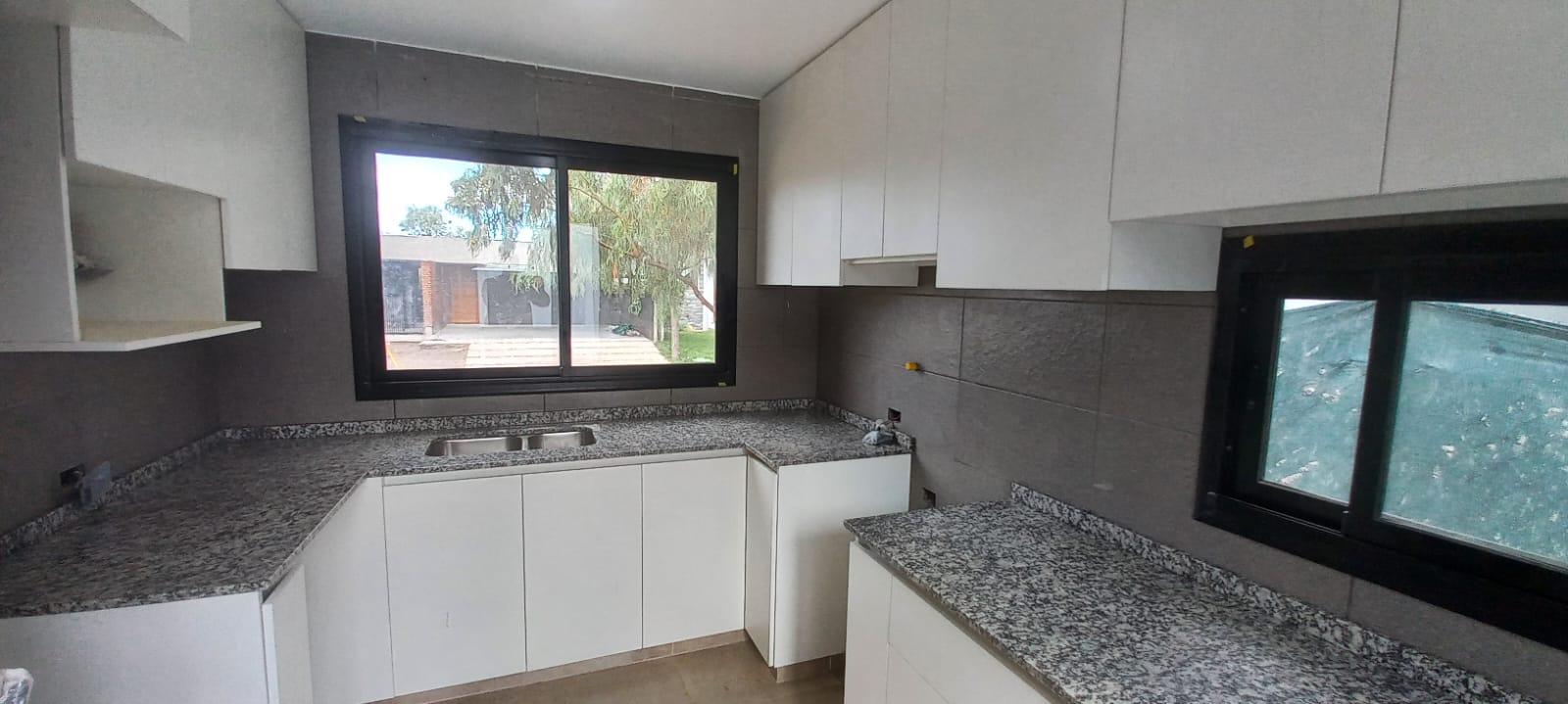 7783648_41724572128124417000440026978755774720076554534870326610072295818172341349727