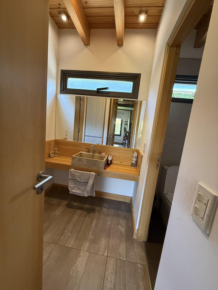 7871641_57294836664190574196103728057080080057271663289720897475287591723094210379427