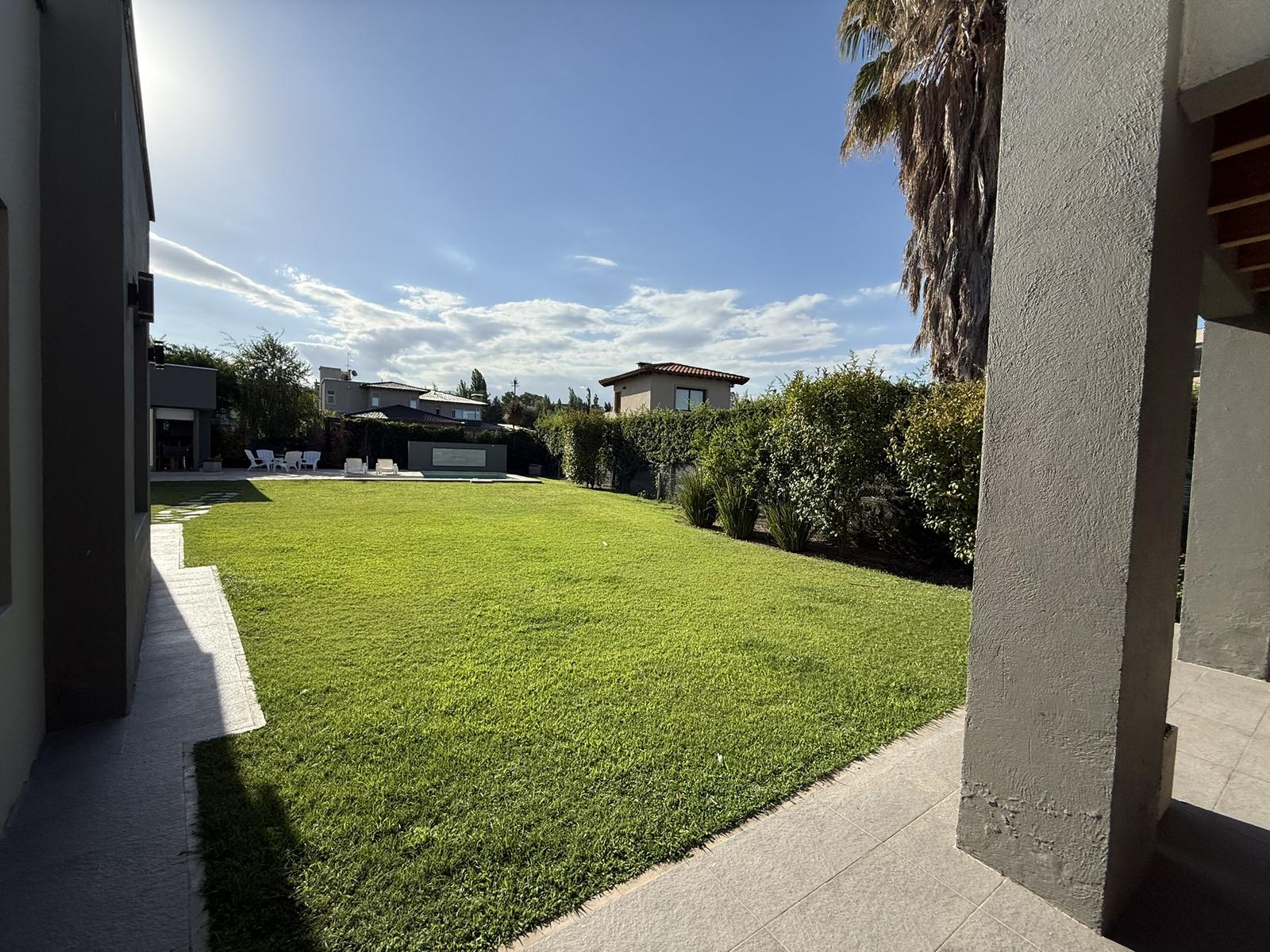 7871641_6882217455862174156861807843648924791343349750736710402682348085328645772472