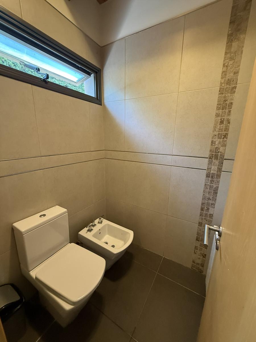 7871641_85113467889869310215638686125728294825472809631583276484209645763478078956146