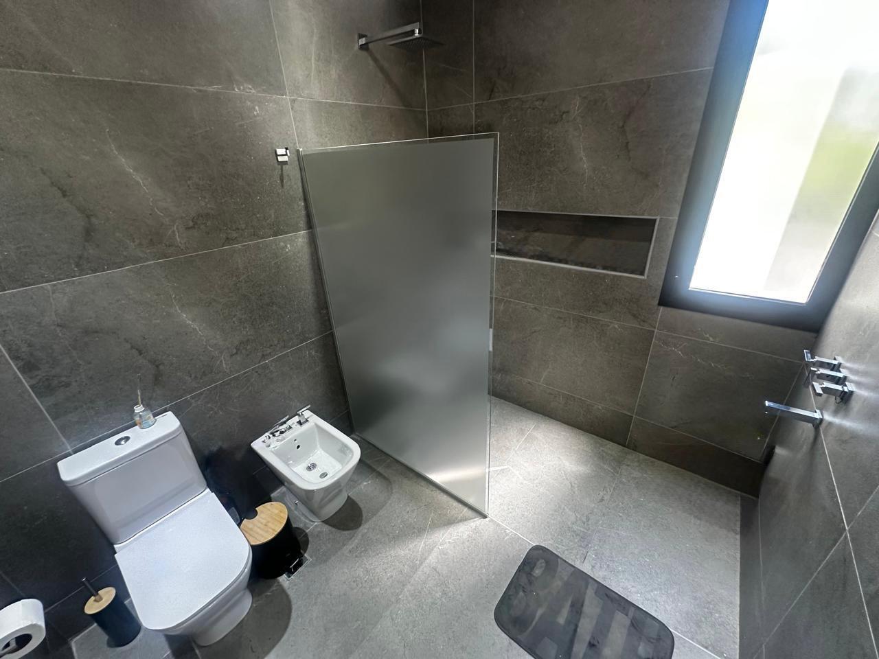 7873551_14592250308299181420745037076436568831753038830982575109145756611005223918850