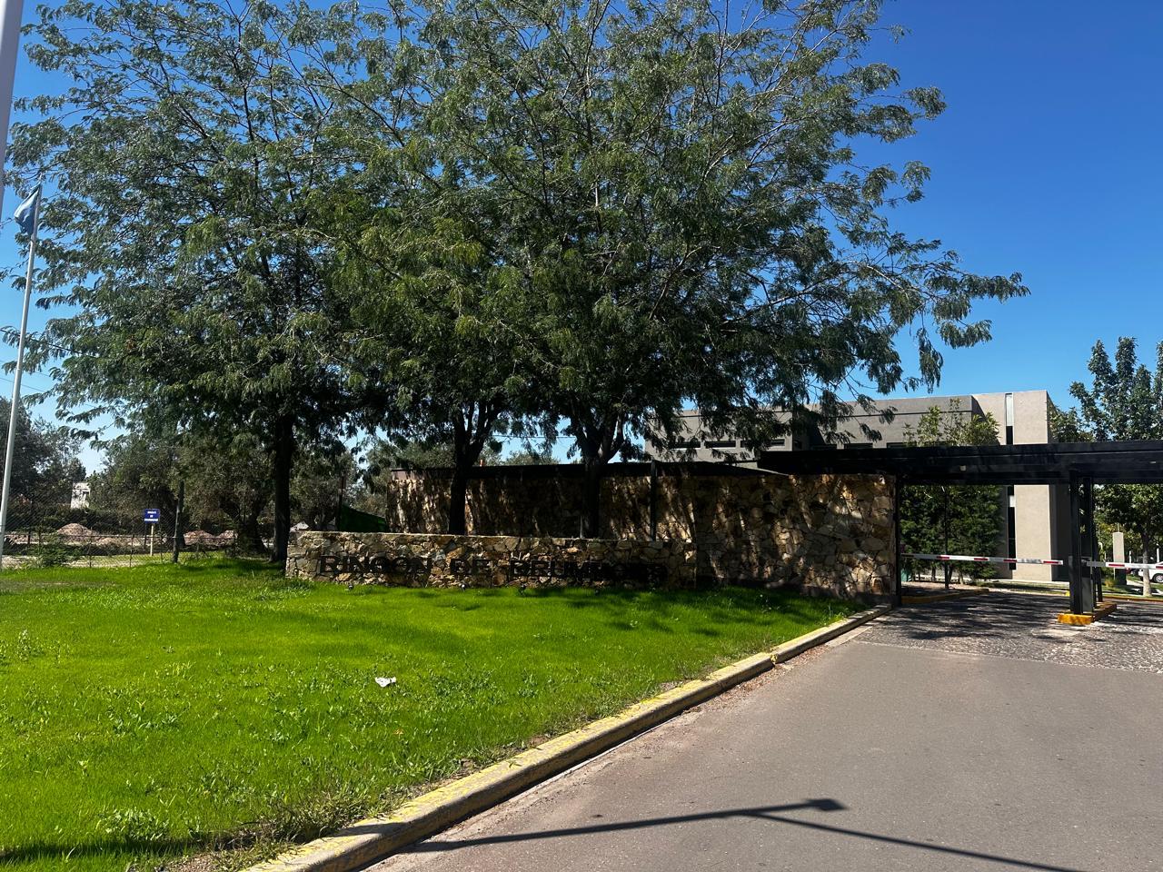 7873551_41543374159339391126531889327933343842368711829202121768526449868581099403117