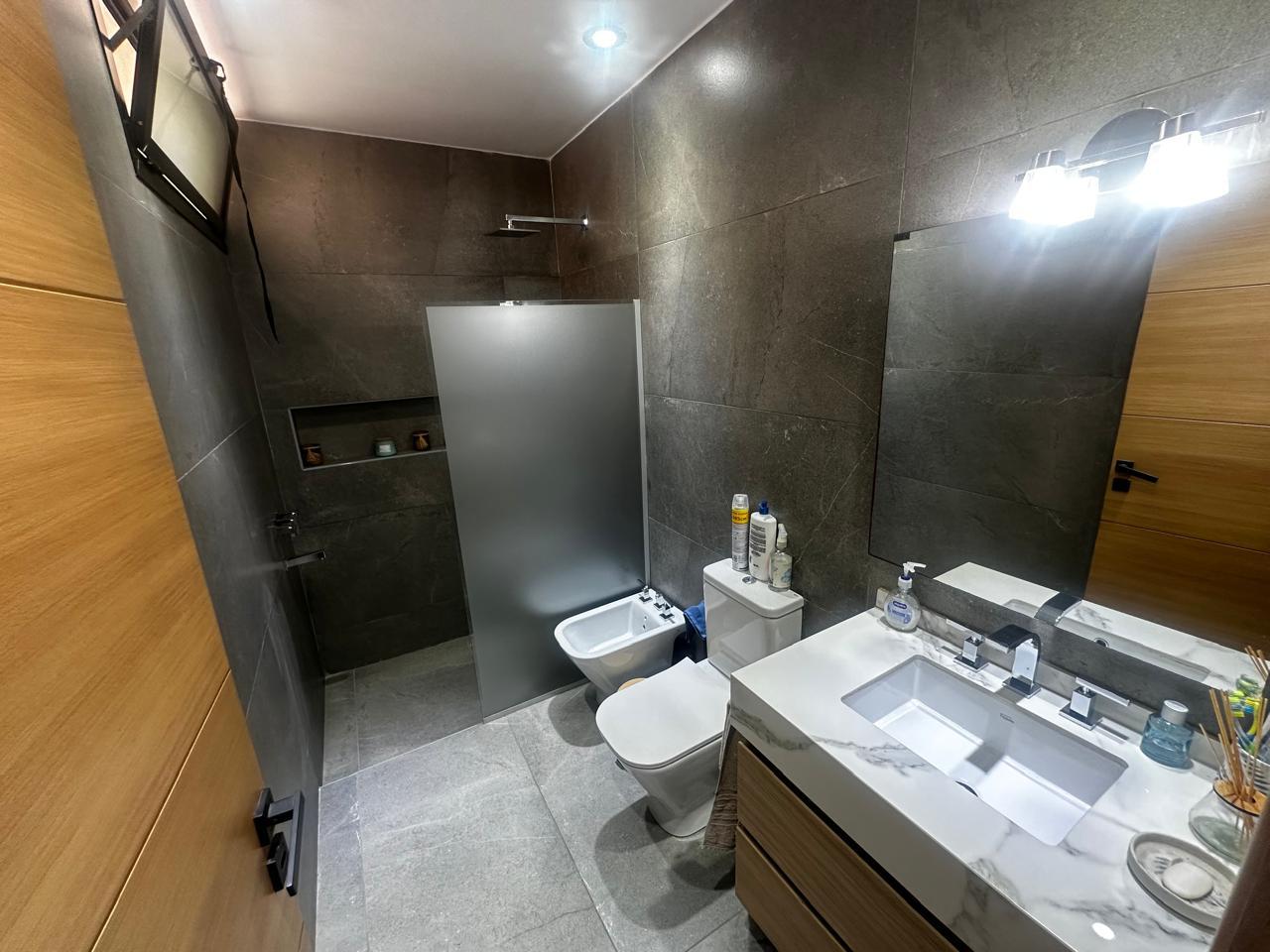 7873551_53959641395914450607000409432868997754052103568192871189505609378307816048492