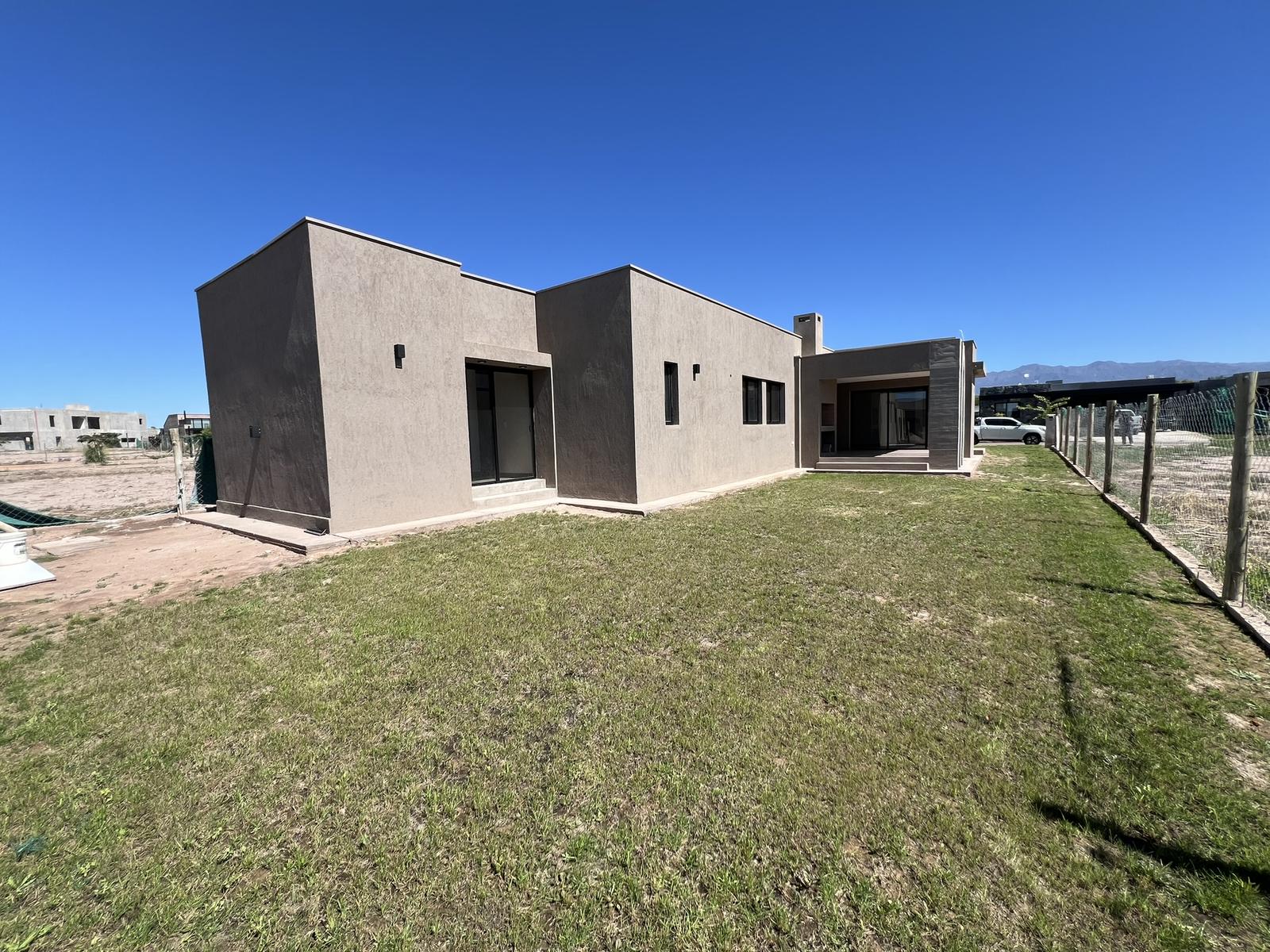 7888445_22932617281473266337828278119301783003328102400027413182526114067387007852692