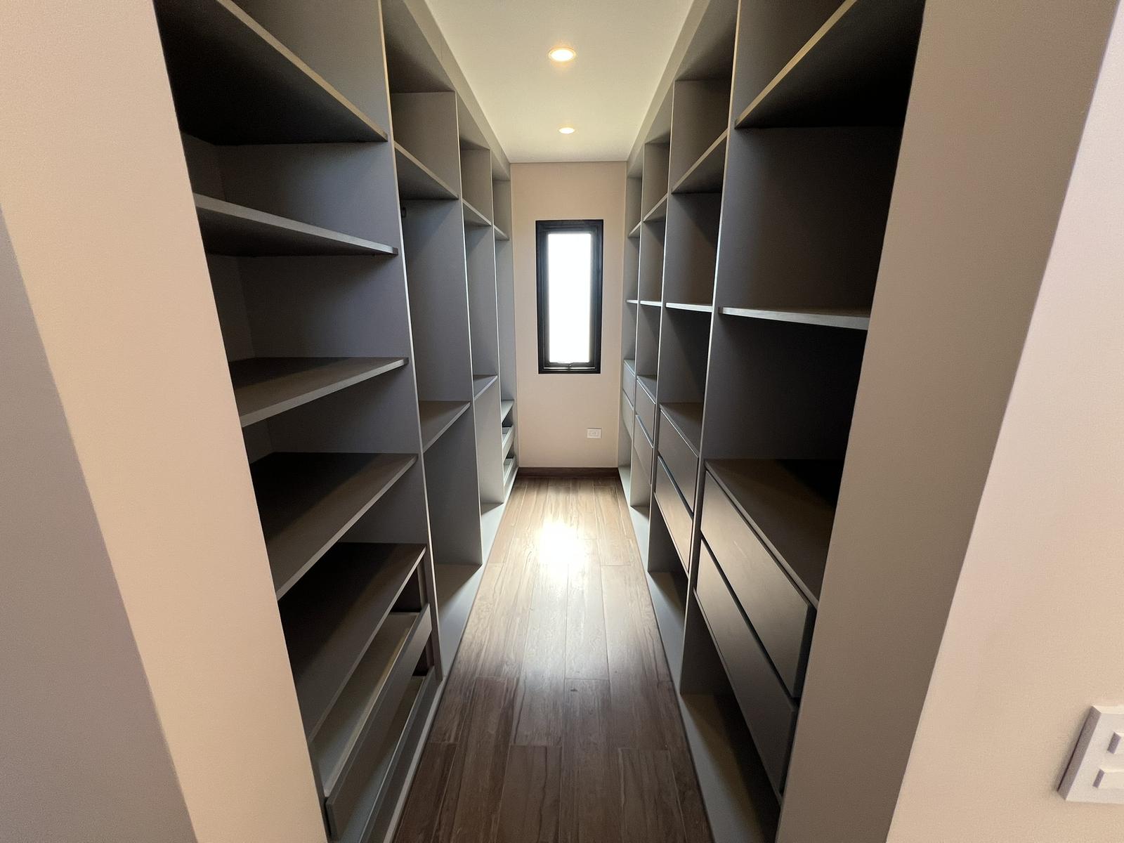 7888445_38452031558682164619269315605773524438218990428530245077861816379253302621418