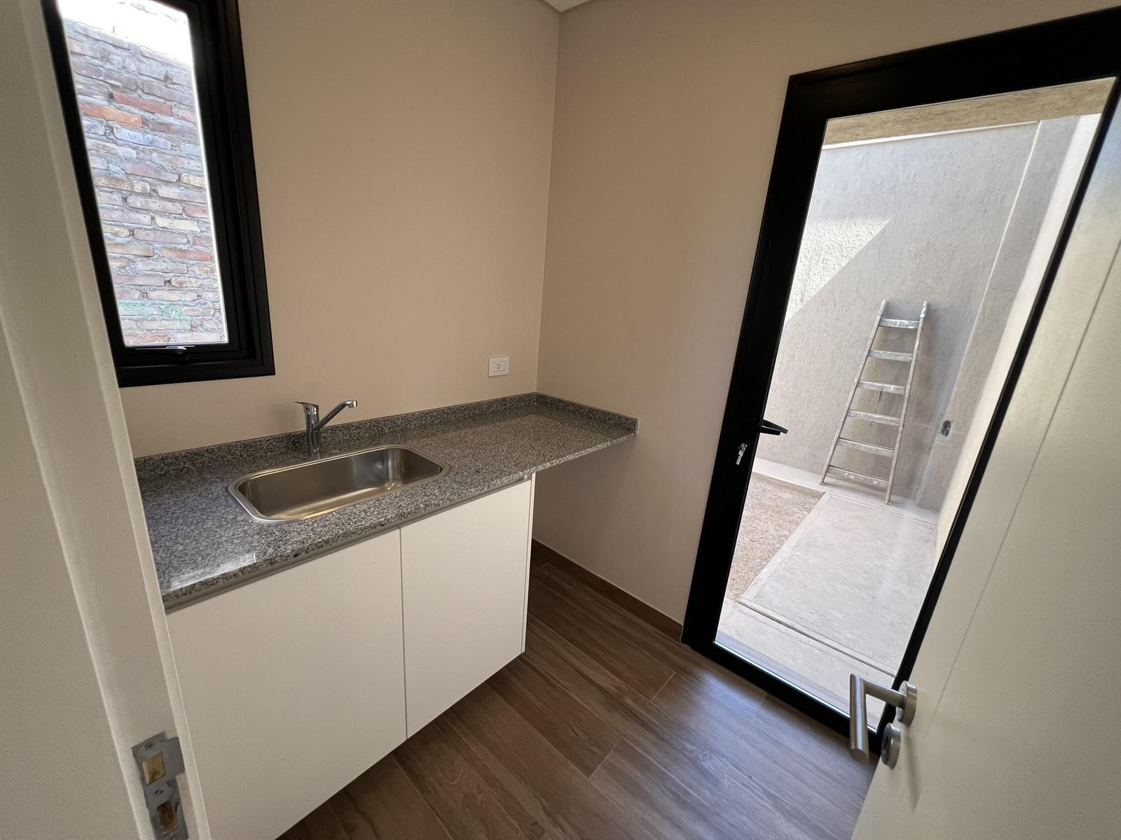 7888445_43450189443373651244439609951137108438101337743051176398254834791626982692531