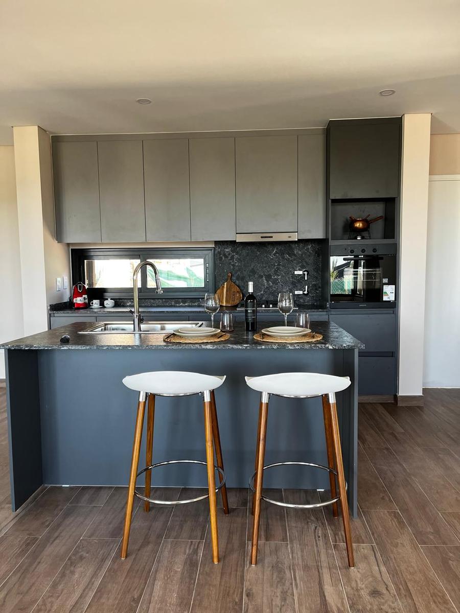 7888445_58062366944045123872841666065497769177347088891432635352680679754444749714882