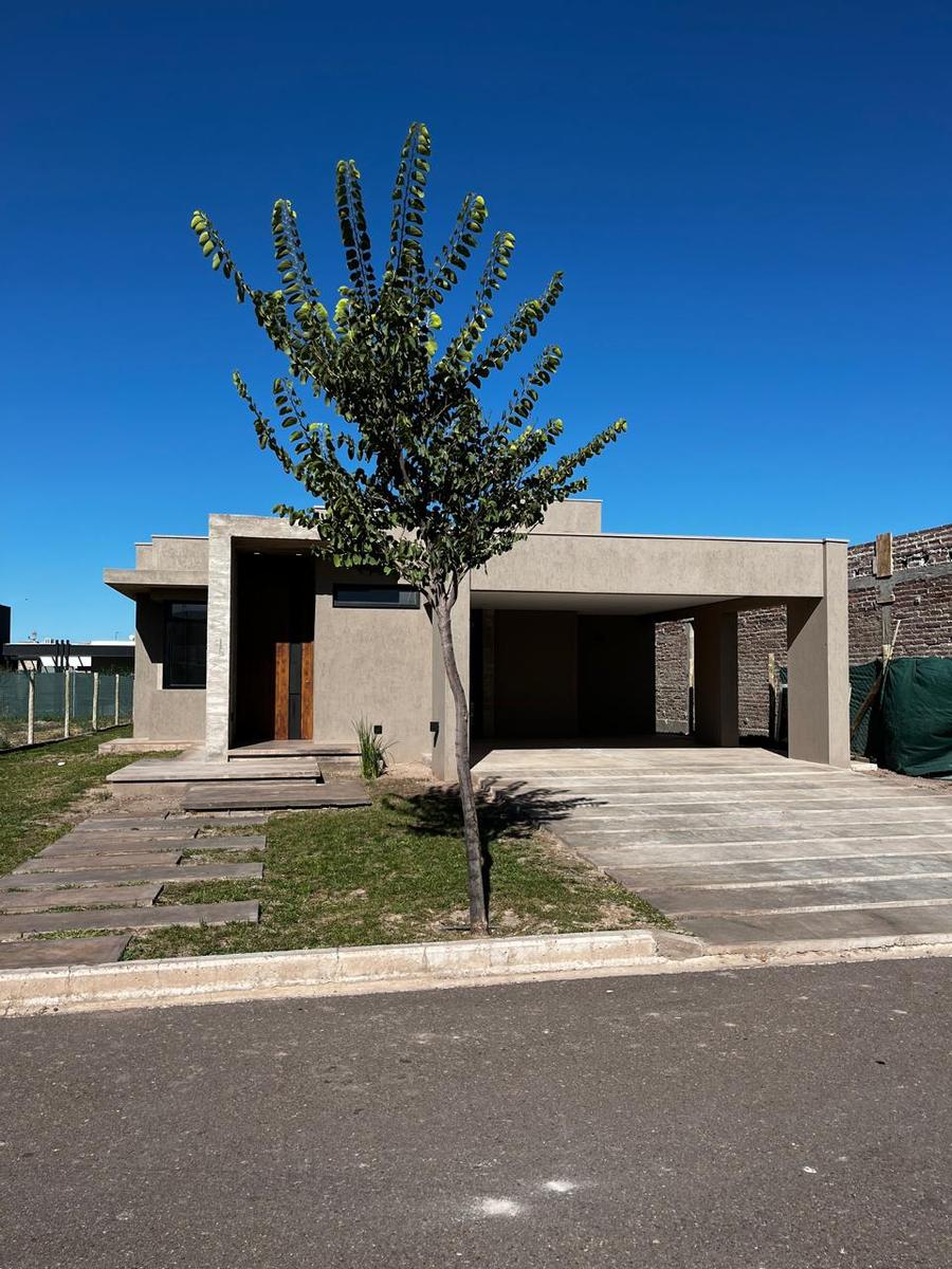 7888445_76683806562495179189934072378138929317606461151318468298828552434987490754257