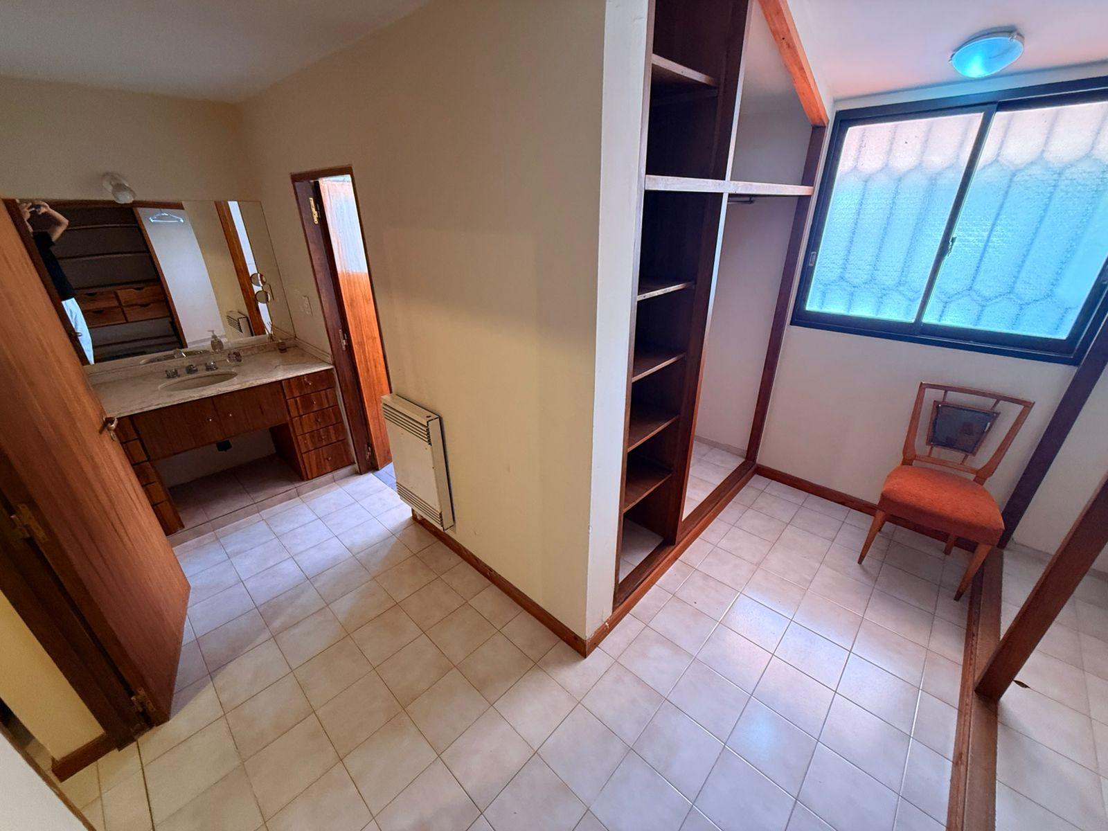 7899811_12082209909633858292800754223812498201061287653274090744346713744629627431100