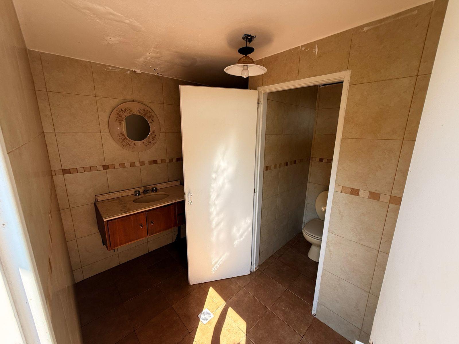 7899811_40932312655042652609840585569289449566133860679933819390266998858710645702247