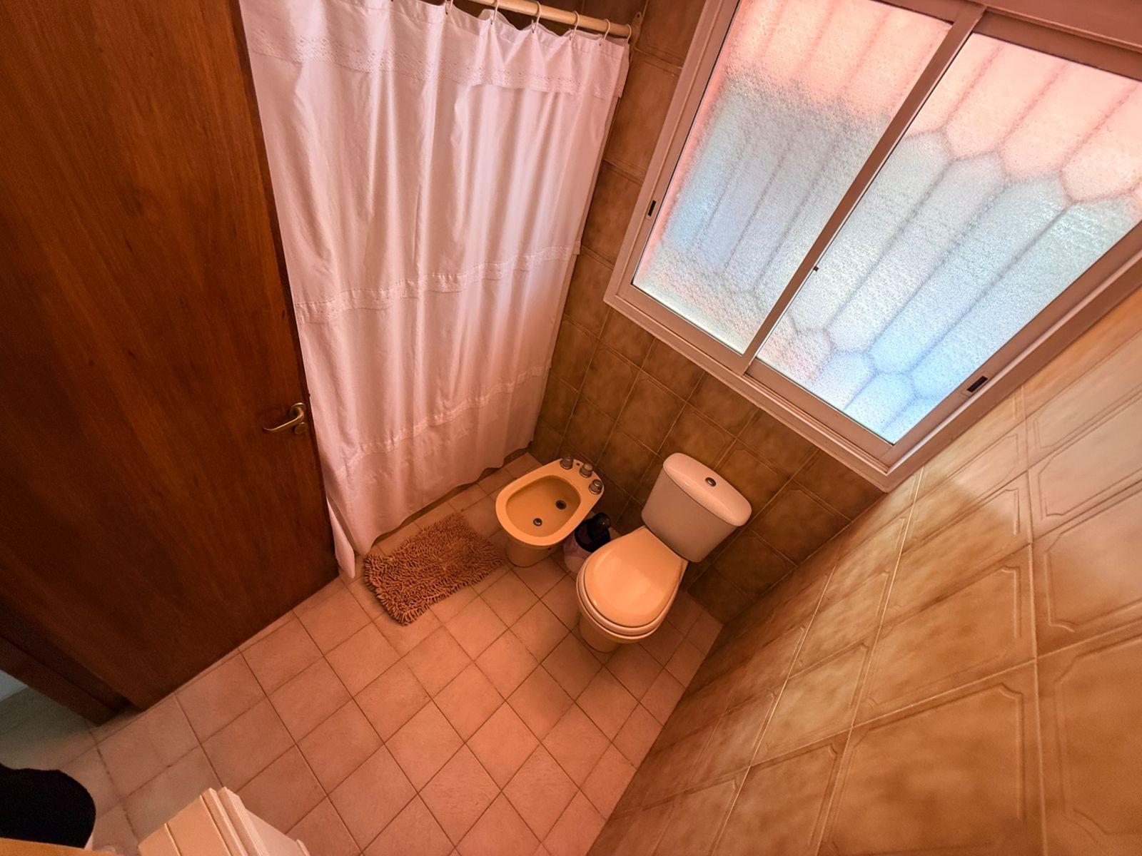 7899811_81070431289220441762787148993176772355916492627254788132753623081649848223995