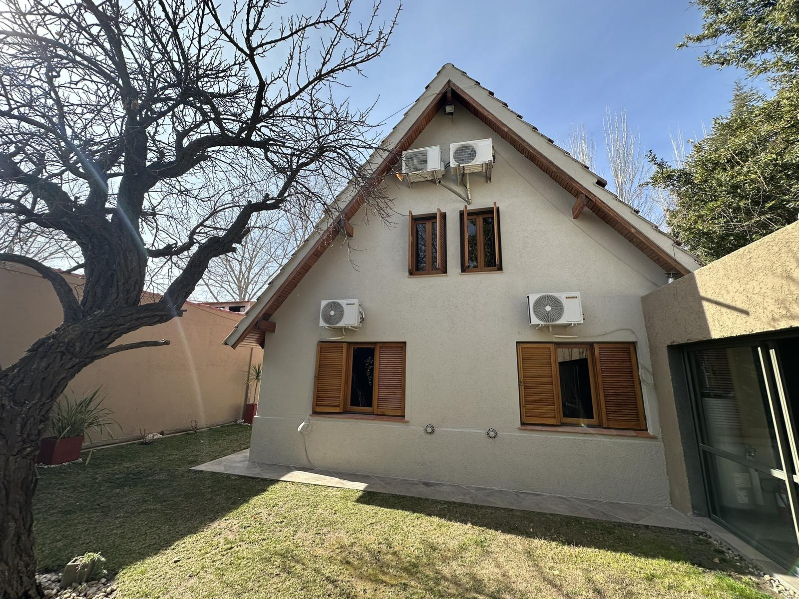 7204354_62154352360707144191596202673793355486431232274774171688350039163890340492318