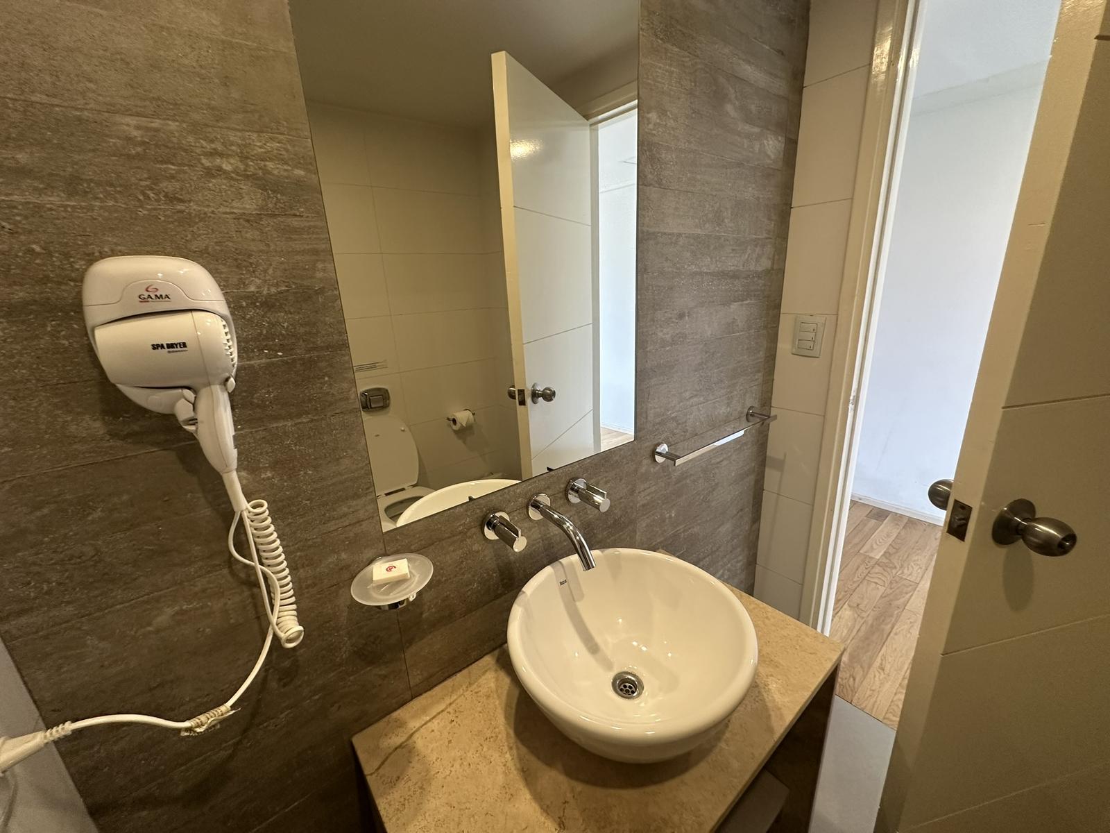 7250948_9307748591123578855851456620176631621086066699942714375666831553522153856386