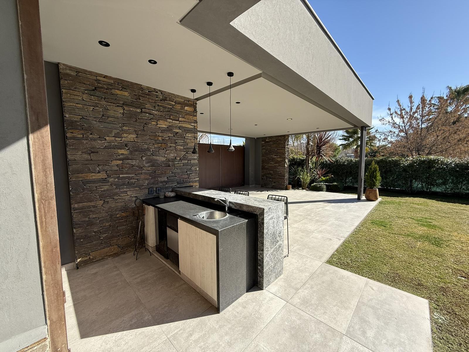 7300130_90451893784103062790022990384526920016046417146461120311919519524152580706659