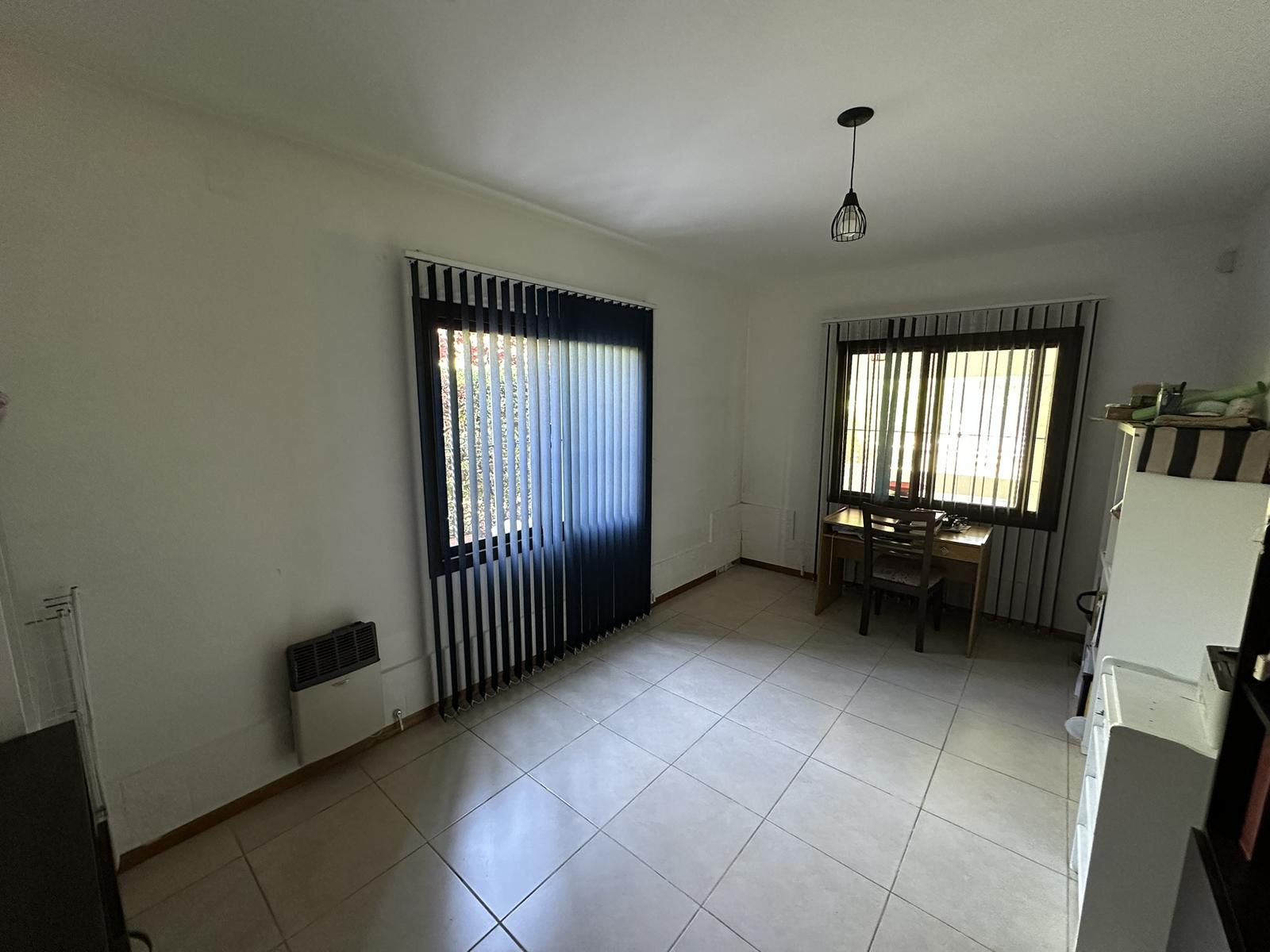 7921300_20939642136921784707506521333664296865854068290999783166431495864750327052068