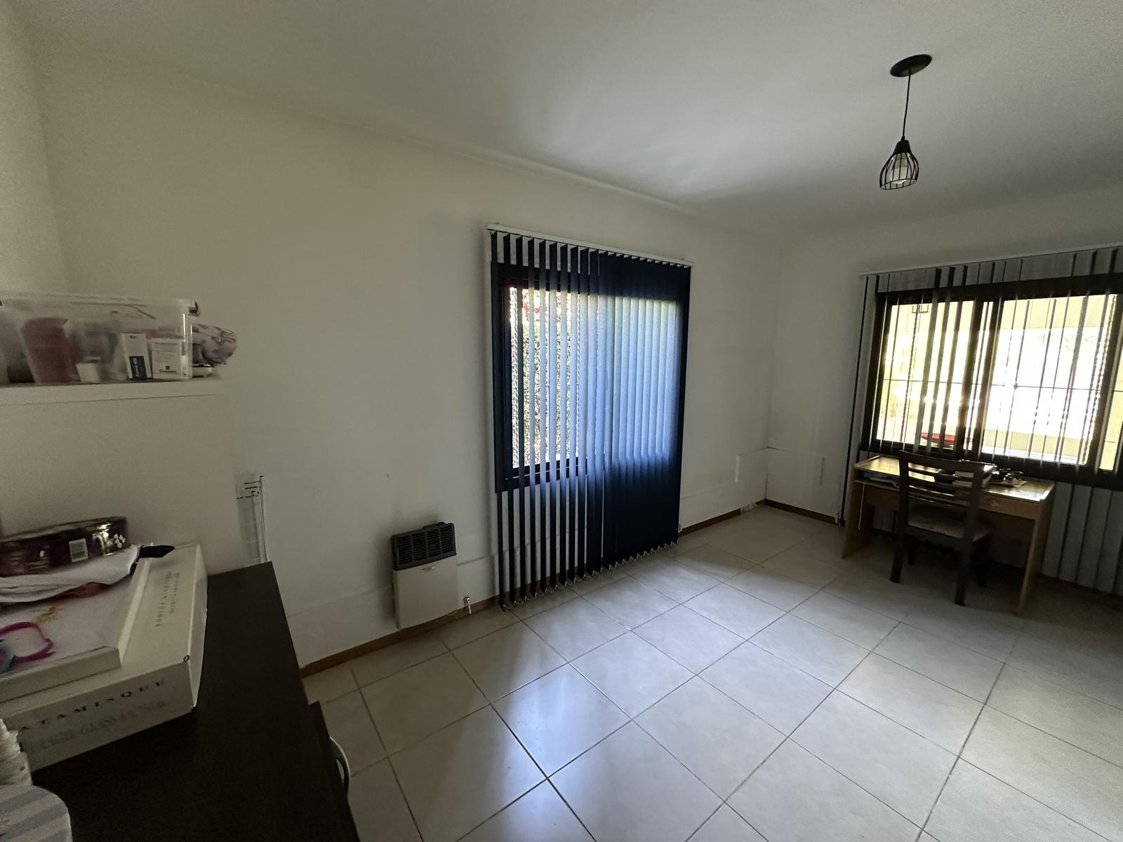 7921300_2243635699510712805347486818859306344536813280987850297709306848797590968057